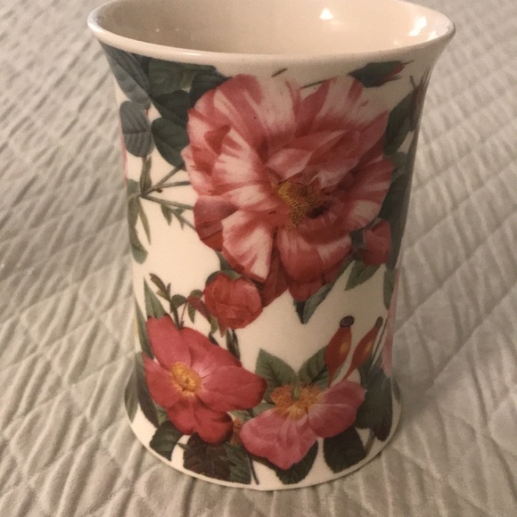 Pair Dunoon Hampton Pink Yellow Roses Adapted from Redouté Prints China … - Picture 5 of 14